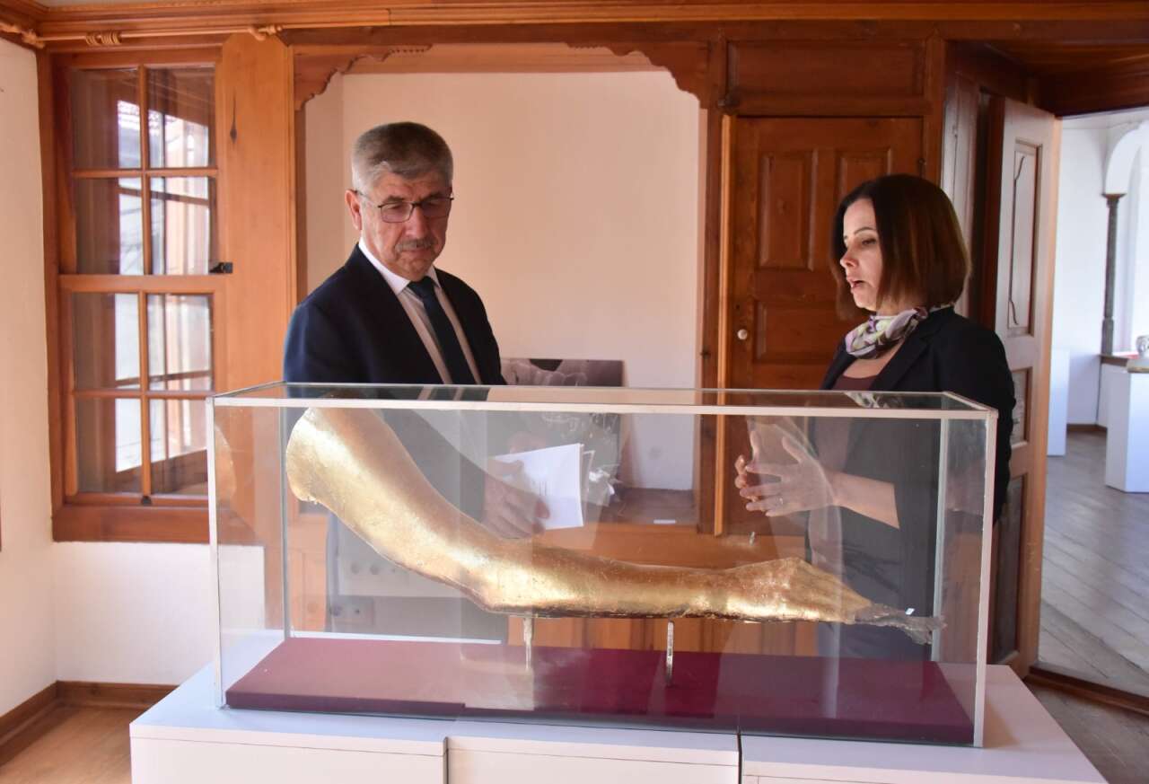 MSKÜ BİO’da “Akrom” Sergisi Sanatla Düşündürmeye Açıldı 3